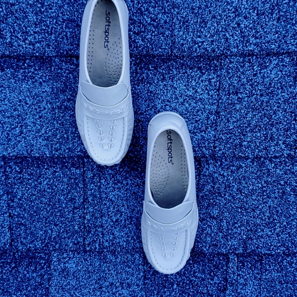 SOFTSPOTS MOCCASIN  LEATHER UPPER SIZE 5 1/2 - Picture 7 of 16